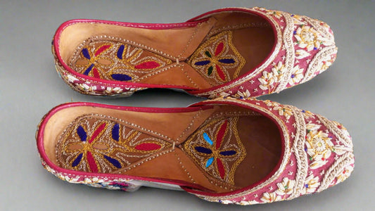 Hand made leather khussa for ladies